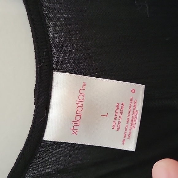 top. - Picture 3 of 3